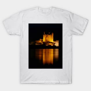 Eilean Donan Castle, Scotland T-Shirt